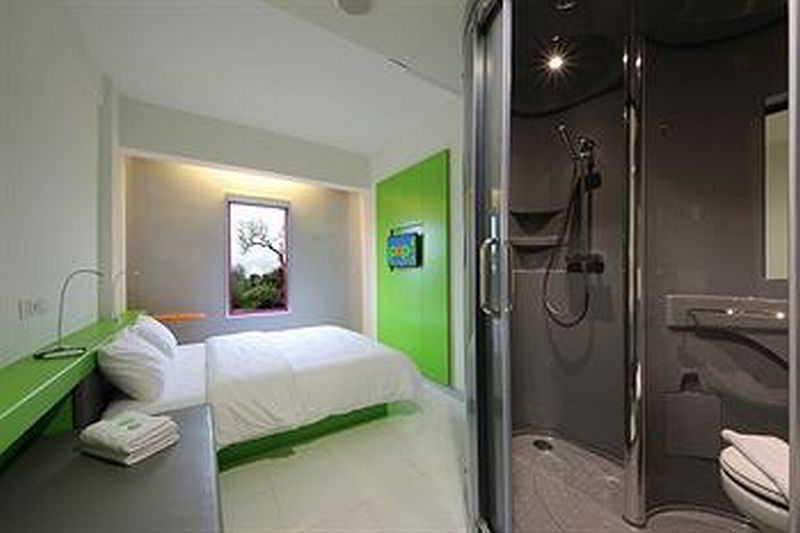 Pop! Hotel Airport Jakarta Tangerang Extérieur photo