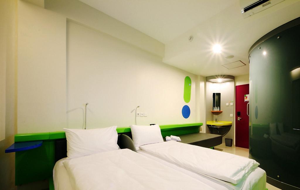 Pop! Hotel Airport Jakarta Tangerang Extérieur photo