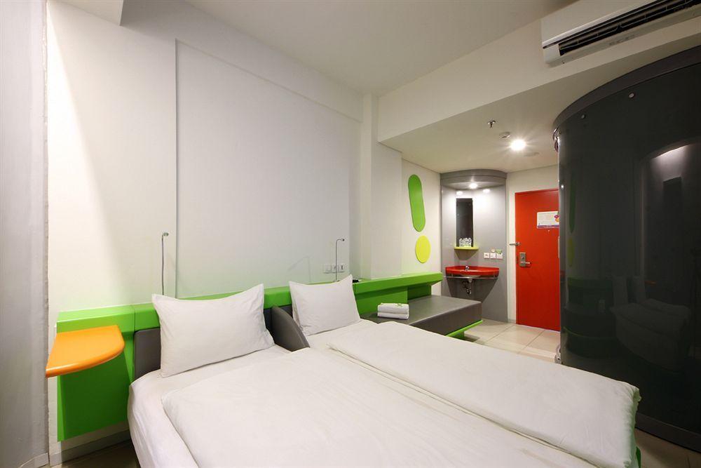 Pop! Hotel Airport Jakarta Tangerang Extérieur photo