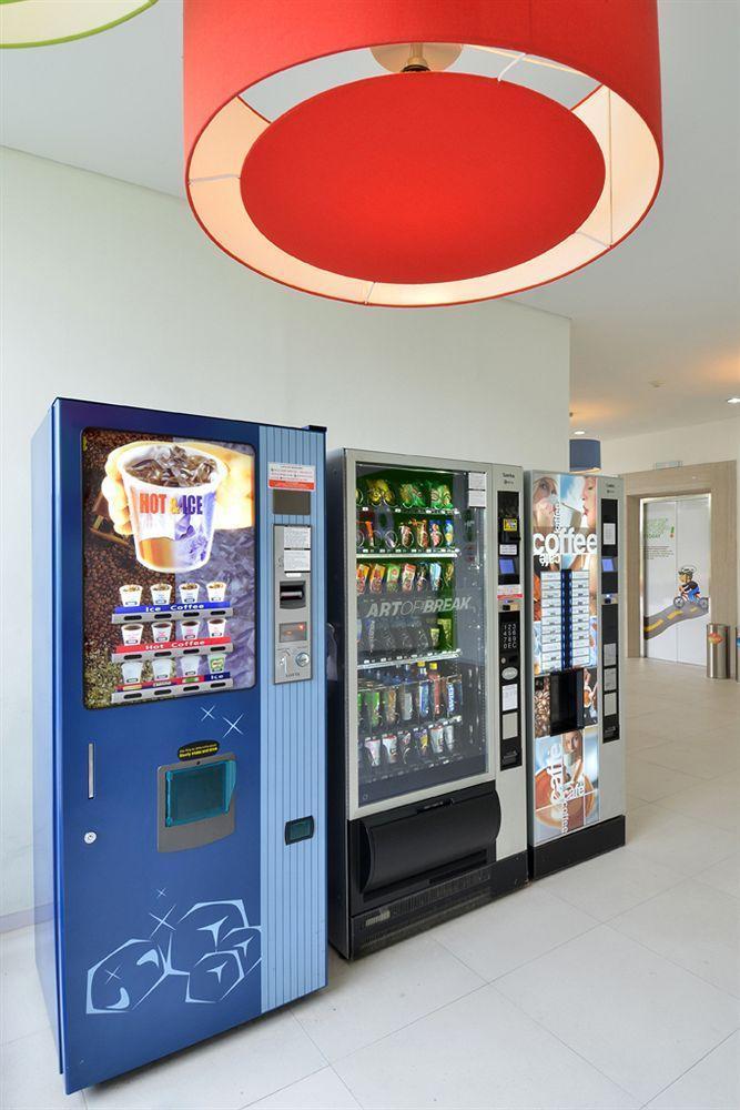 Pop! Hotel Airport Jakarta Tangerang Extérieur photo