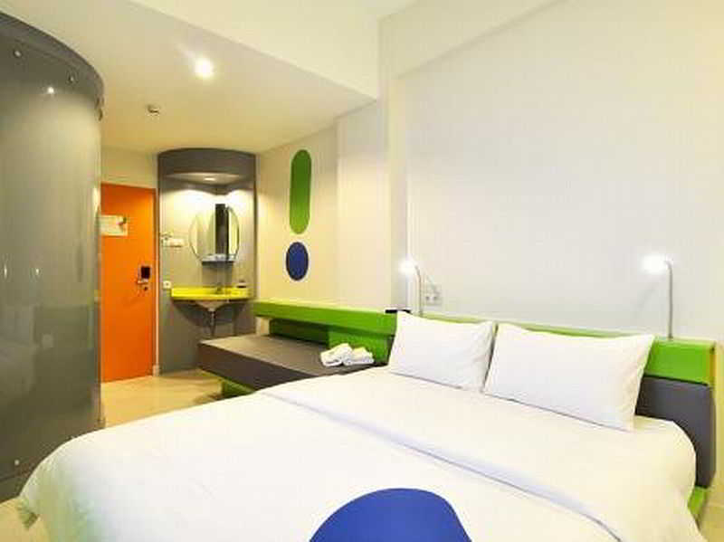 Pop! Hotel Airport Jakarta Tangerang Extérieur photo