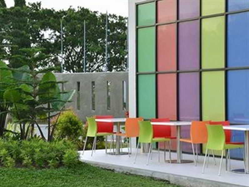 Pop! Hotel Airport Jakarta Tangerang Extérieur photo
