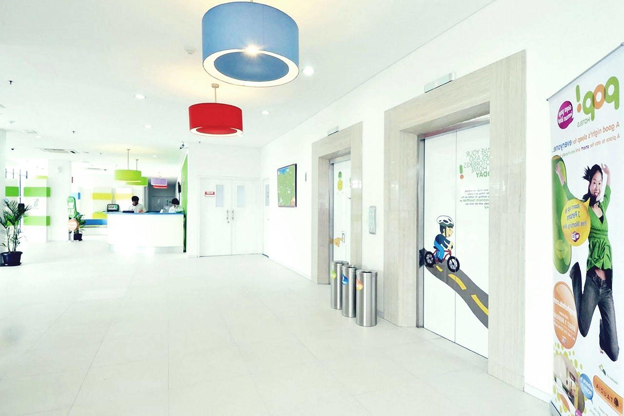 Pop! Hotel Airport Jakarta Tangerang Extérieur photo
